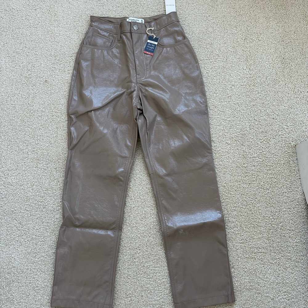 Abercrombie & Fitch 90’s Straight Ultra High Rise Pants